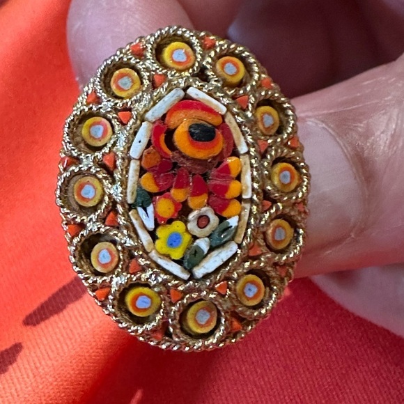 Vintage Micro Mosaic Brooch Pin Italian Glass Tile Gold tone Floral Flowers 4003 - Picture 1 of 8
